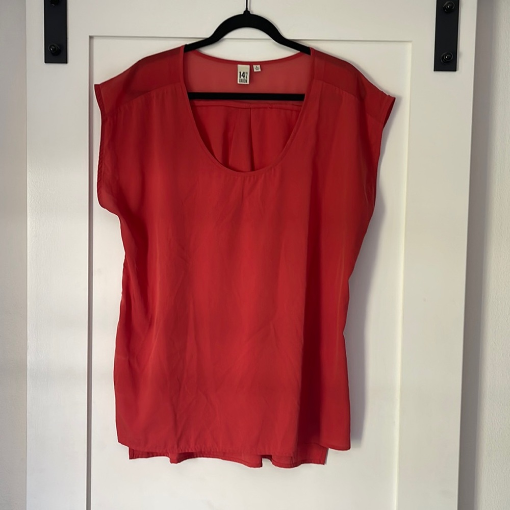 Coral 14th & Union Cap Sleeve Blouse
